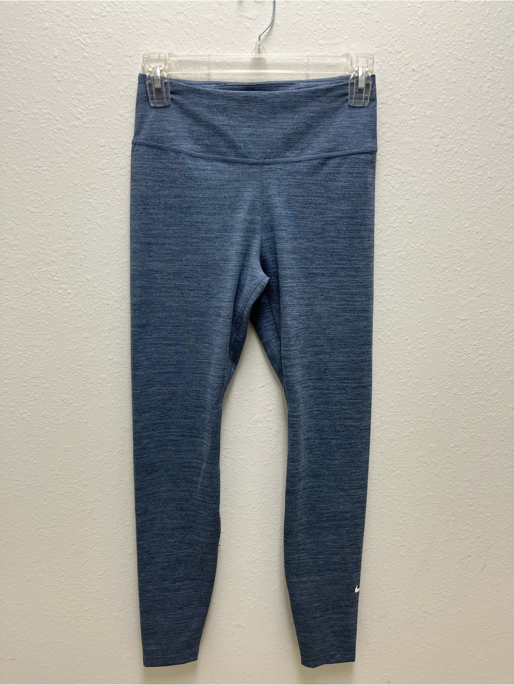 Nike One Dri-FIT Women's High-Waisted Leggings in Dark Blue heathered. Size S